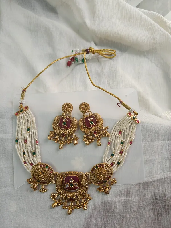 Gold-Tone_Pearl_Traditional_Necklace_Set_for_Women