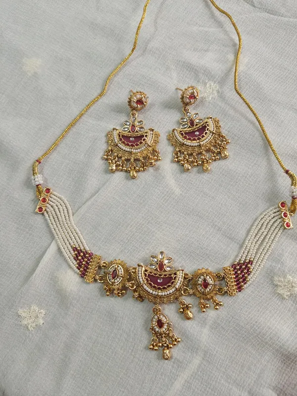 Gold_Tone_Pearl_Embellished_Bajubandh_Set_for_Women