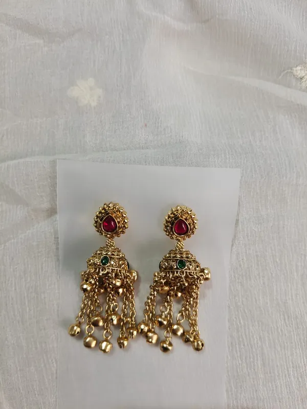 Gold_Tone_Stone_Studded_Jhumka_Earrings_for_Women