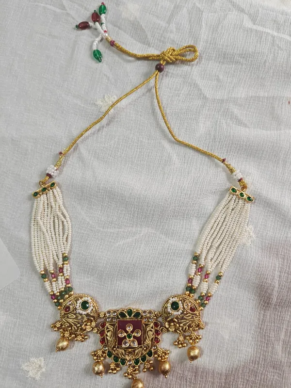 Gold_Tone_Traditional_Necklace_And_Earrings_Set