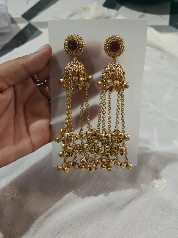 Gold_Tone_Red_Stone_Jhumka_Earrings_for_Women