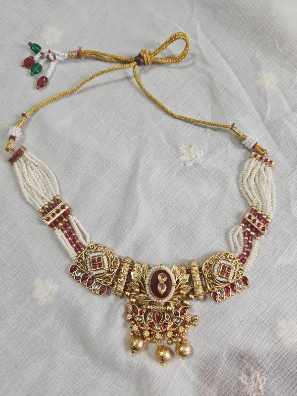 Gold_Tone_Maroon_Stone_Pearl_Necklace_Set_For_Women