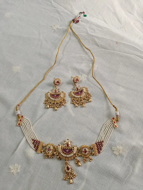 Gold_Tone_Pearl_Embellished_Bajubandh_Set_for_Women