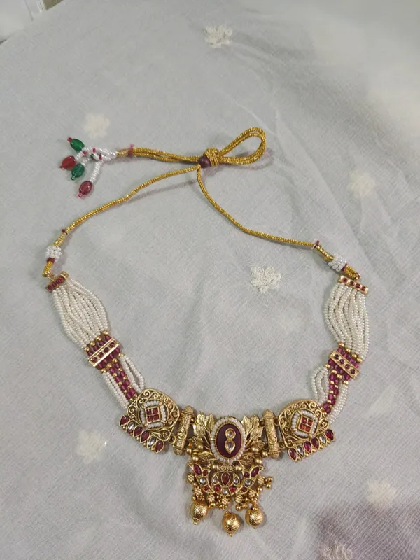 Gold_Tone_Maroon_Stone_Pearl_Necklace_Set_For_Women