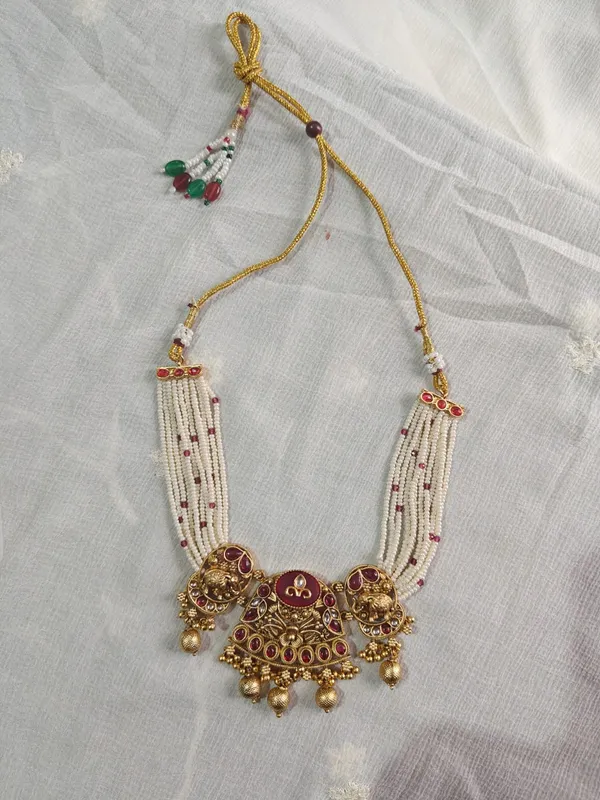 Gold_Tone_White_Beaded_Necklace_Set_With_Earrings_for_Women