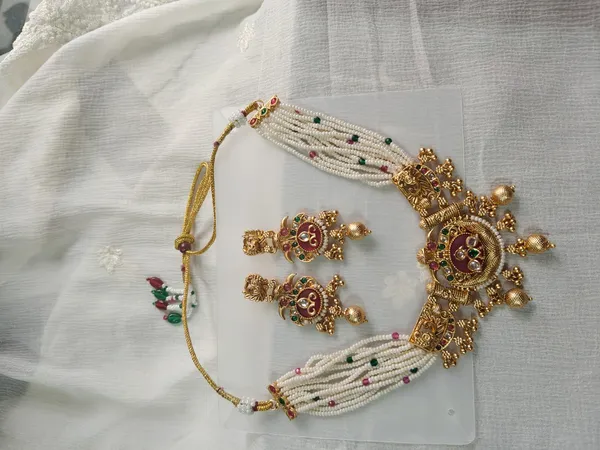 Gold_Tone_Temple_Necklace_And_Earrings_Set