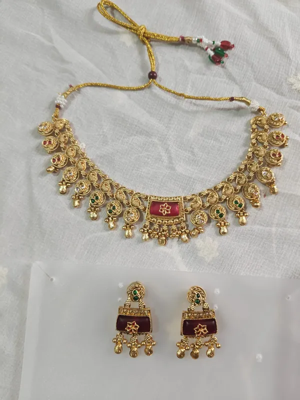Gold-Tone_Maroon_Necklace_And_Earrings_Set_for_Women