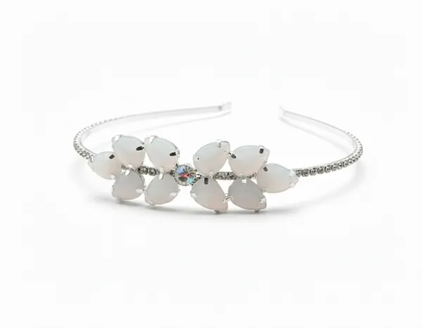 Silver_Floral_Embellished_Hair_Band_for_Women