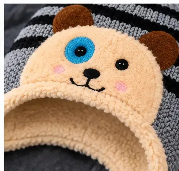 Multicolor_Knitted_Bear_Earflap_Winter_Cap_for_Babies