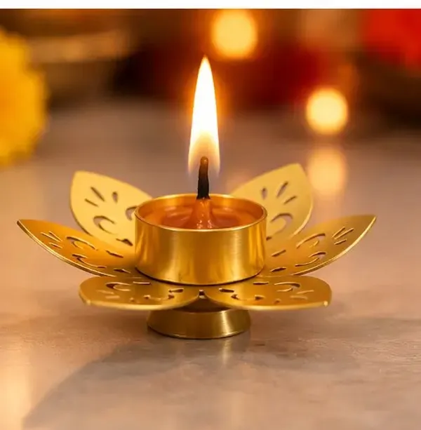 Metal_Festive_Lotus_Pattern_Diya_Lamp