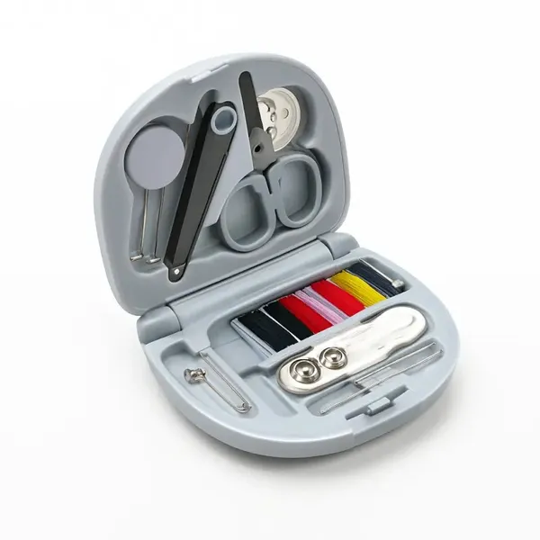 Portable_Sewing_Kit_With_Scissors_And_Threads