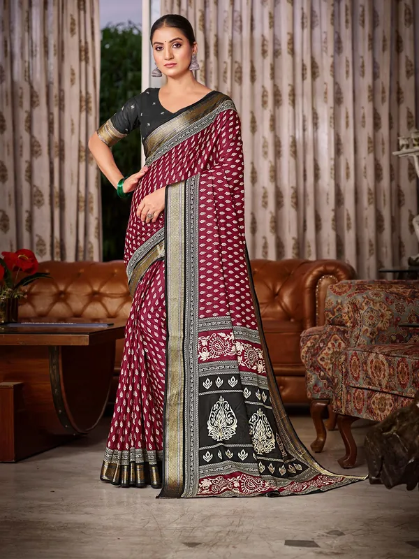Maroon_Printed_Saree_for_Women