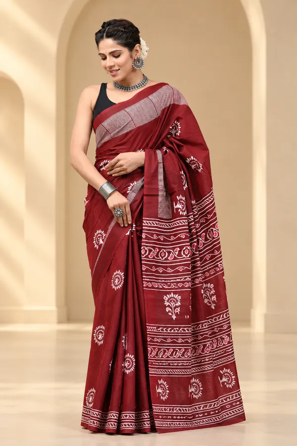 Maroon_Floral_Striped_Printed_Saree_For_Women