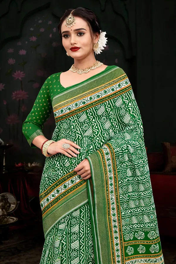 Green_Geometric_Floral_Printed_Saree_For_Women