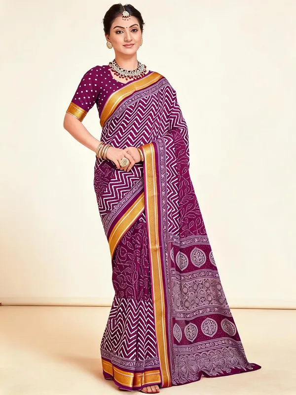 Purple_Geometric_Zigzag_Printed_Saree_For_Women