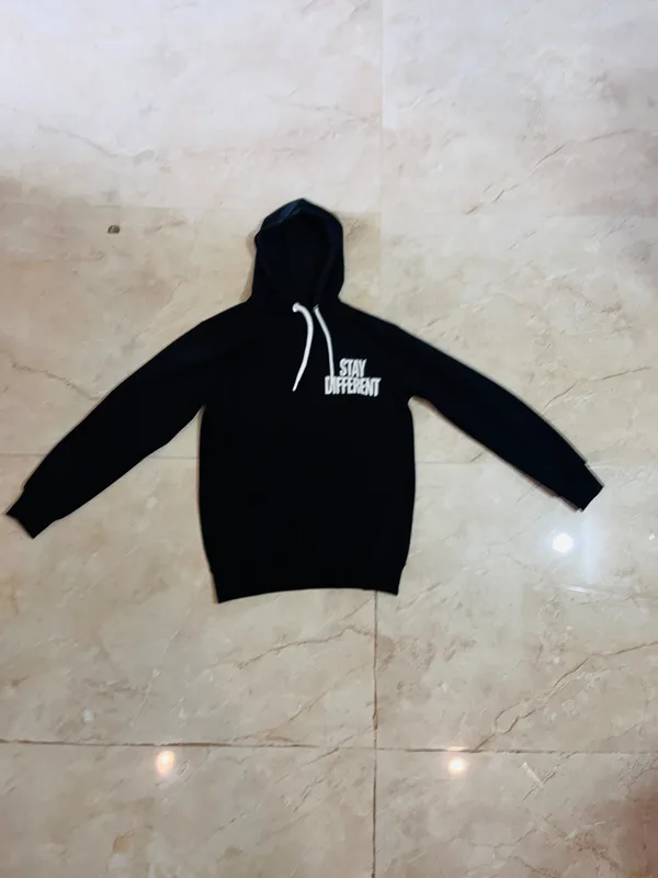 Black_Cotton_Hooded_Sweatshirt_For_Unisex