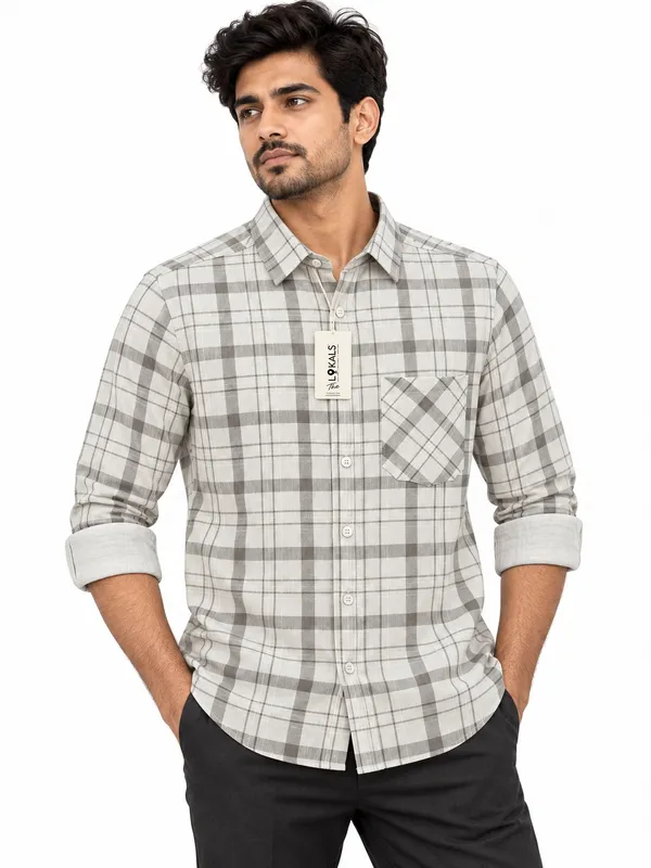 Grey_Checked_Casual_Shirt_For_Men