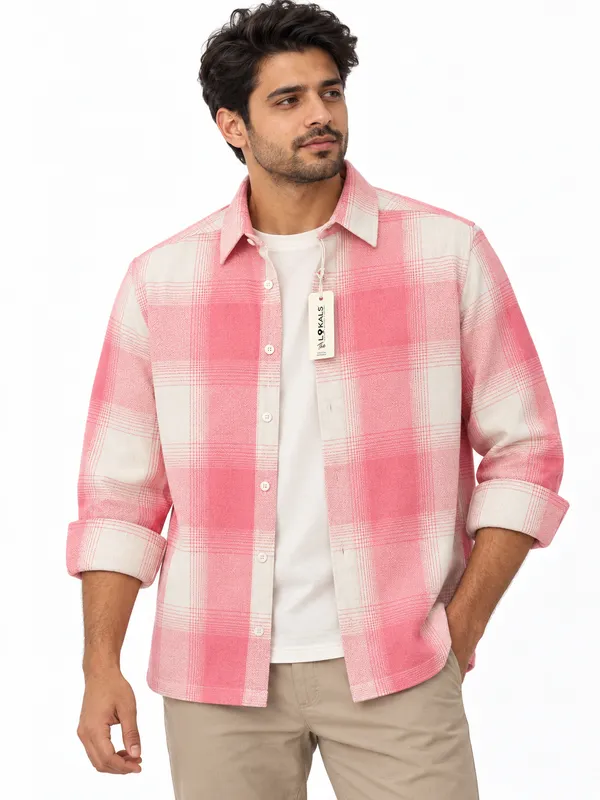 Pink_Checked_Casual_Shirt_For_Men