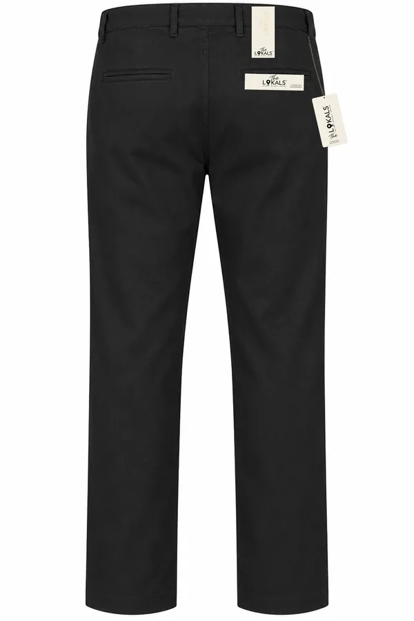 Black_Straight_Fit_Trousers_For_Men