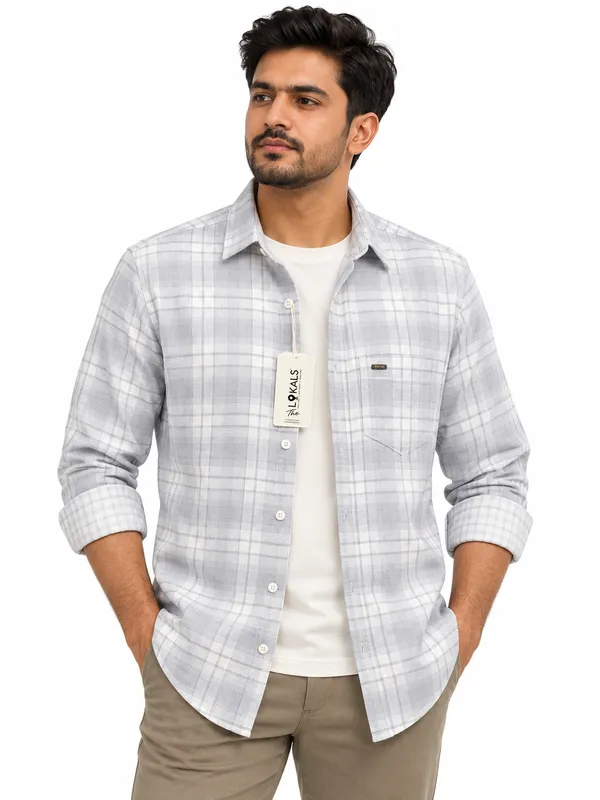 Grey_Cotton_Regular_Fit_Checkered_Shirt_For_Men