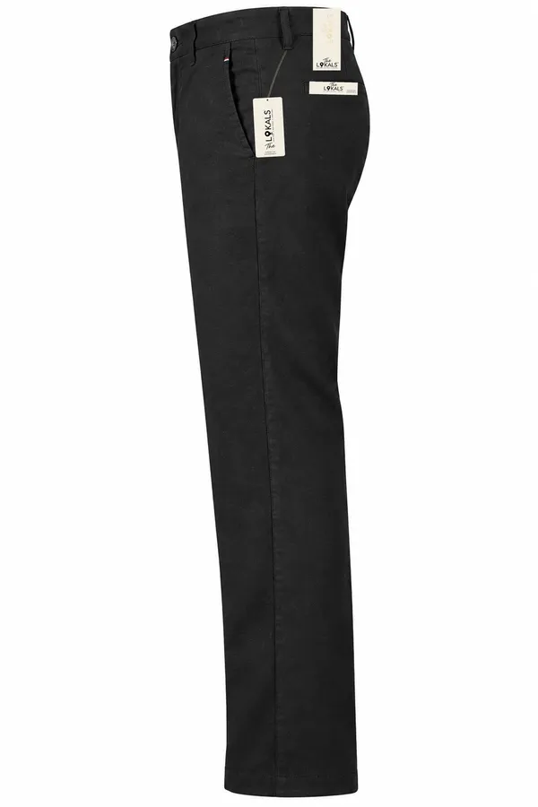 Black_Regular_Fit_Trousers_For_Men