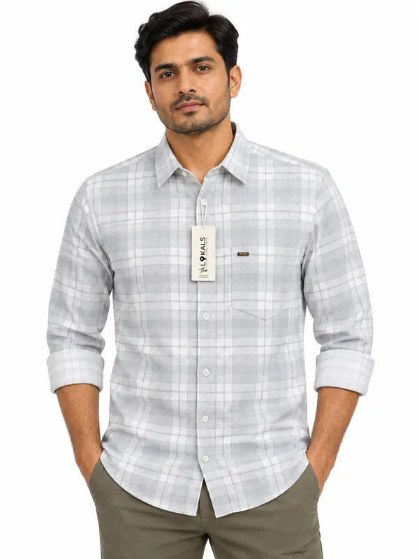 Grey_Cotton_Regular_Fit_Checkered_Shirt_For_Men