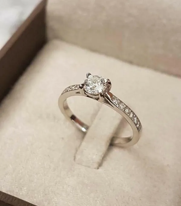 Silver_Sterling_Silver_Cz_Minimalist_Personalised_Engagement_Ring_For_Women