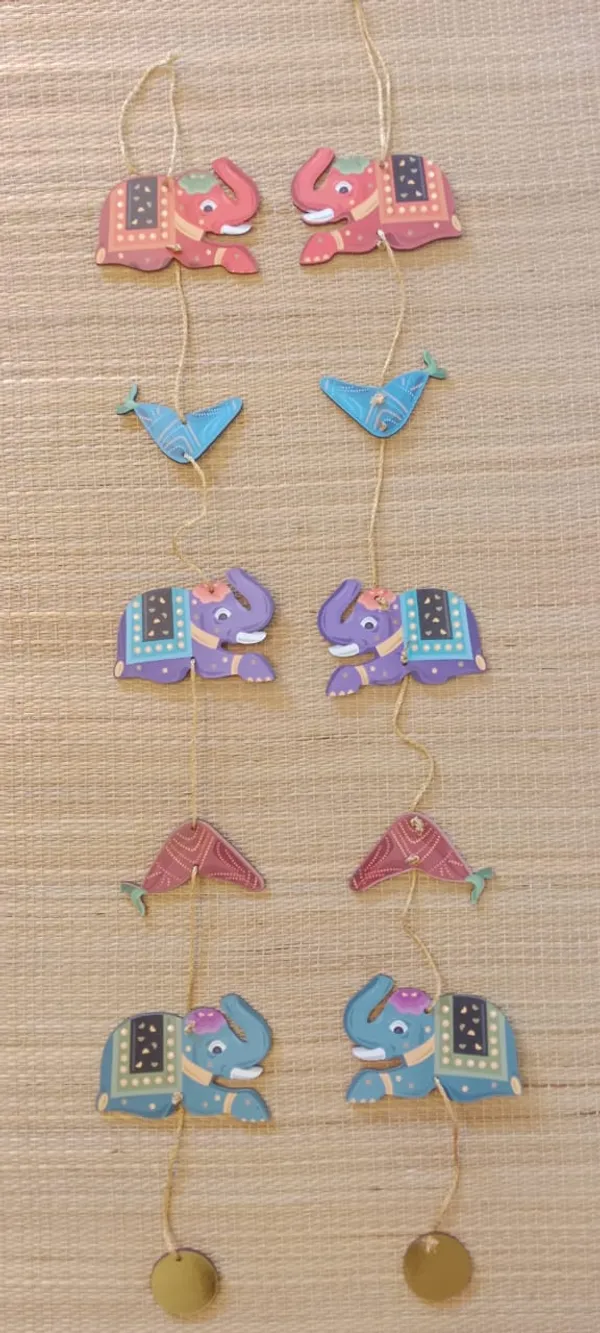 Wooden_Elephant_Pattern_Decorative_Wall_Hanging