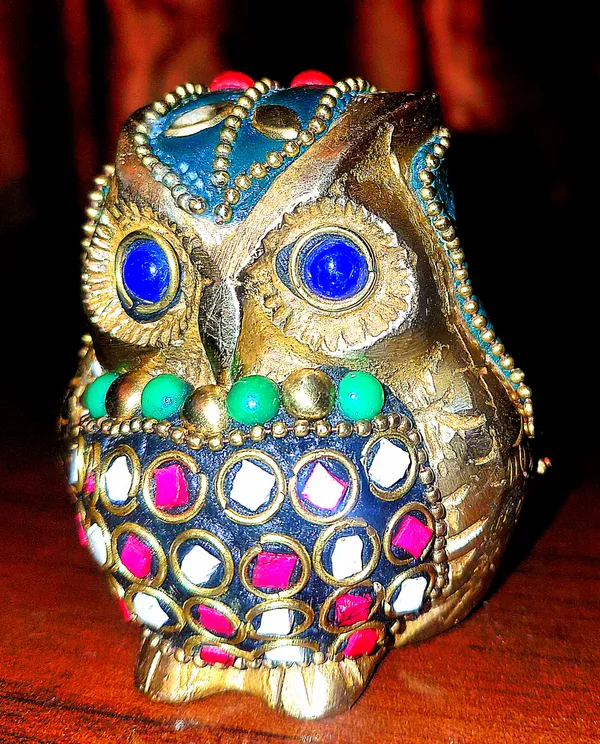 Embellished_Metal_Owl_Showpiece