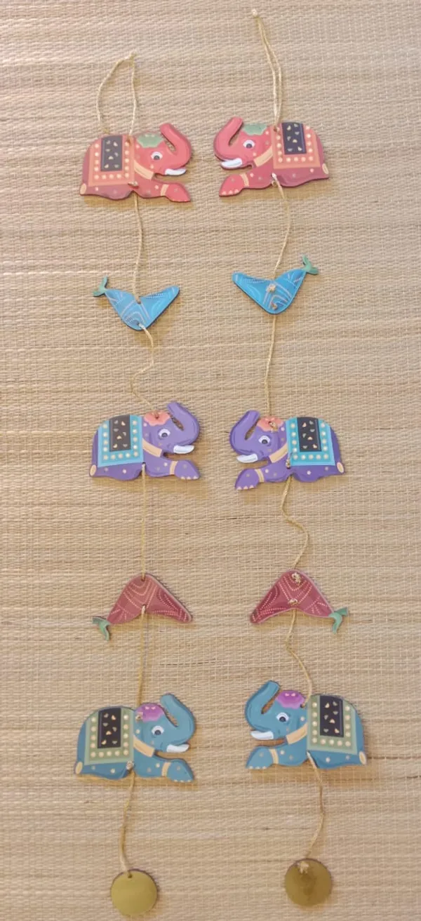 Wooden_Elephant_Pattern_Decorative_Wall_Hanging