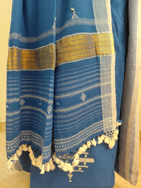 Blue_Embroidered_Ethnic_Suit_Set_for_Women