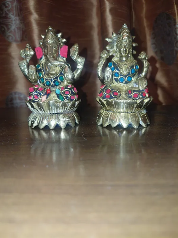 Metal_Traditional_Ganesha_Lakshmi_Idol_Set