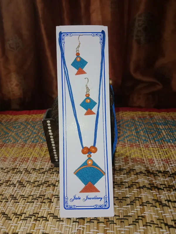 Blue_Fabric_Handmade_Necklace_Set_for_Women