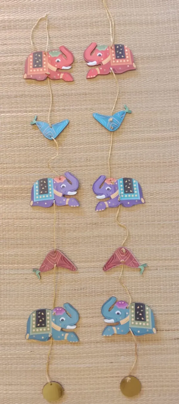 Wooden_Elephant_Pattern_Decorative_Wall_Hanging
