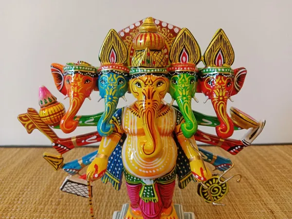 Multicolour_Painted_Panchmukhi_Ganesha_Idol
