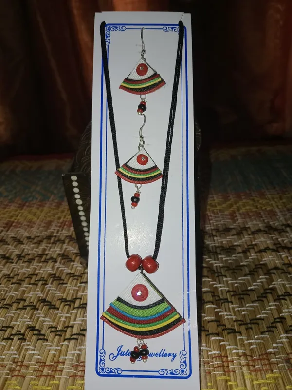 Multicolour_Handmade_Necklace_Set_for_Women