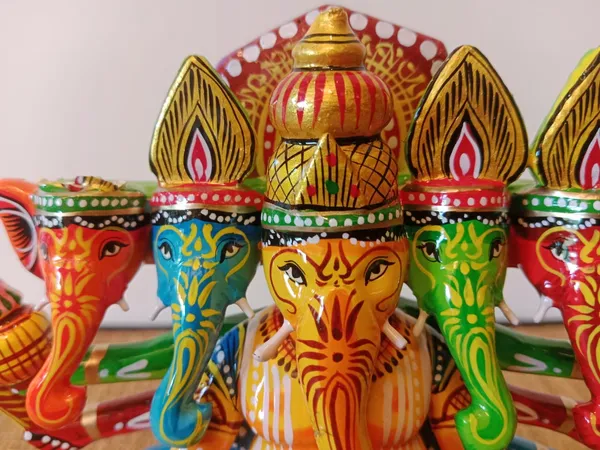 Multicolour_Painted_Panchmukhi_Ganesha_Idol
