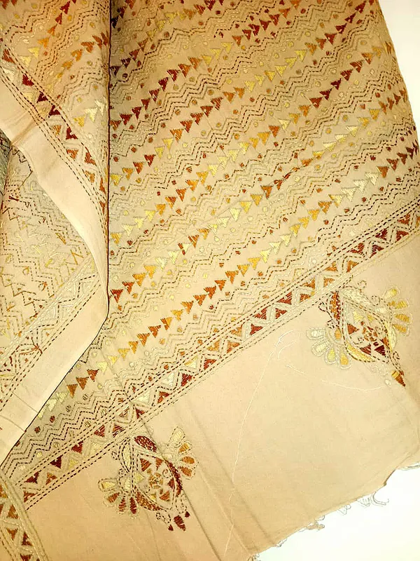 Cream_Embroidered_Saree_for_Women
