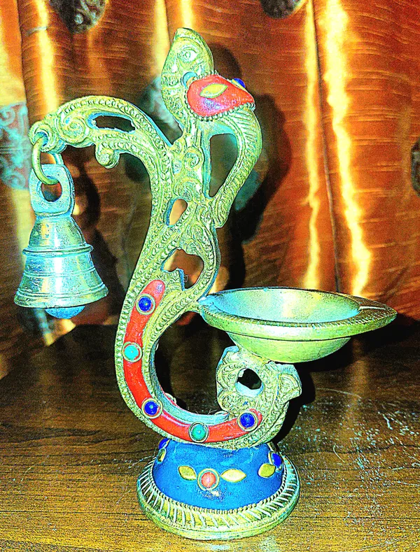 Metal_Peacock_Decorative_Diya_Set_With_Bells