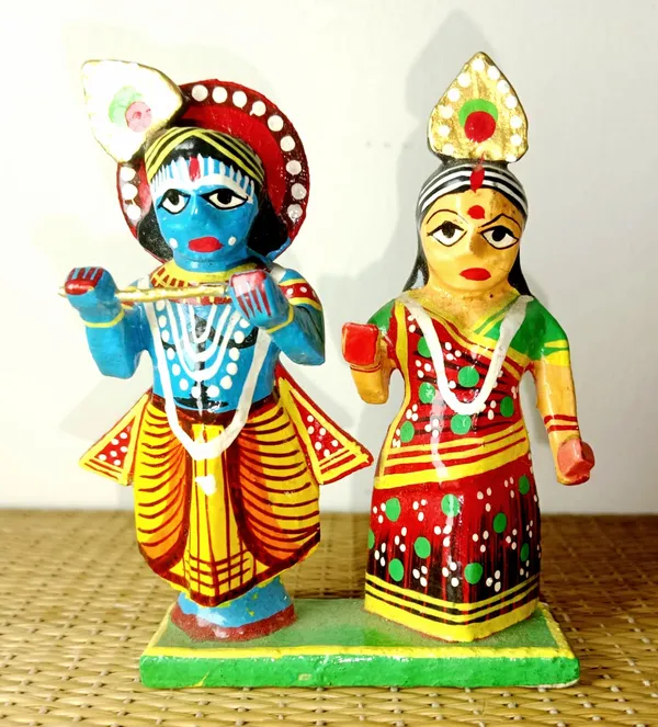 Hand_Painted_Krishna_Radha_Decorative_Figurine_Set
