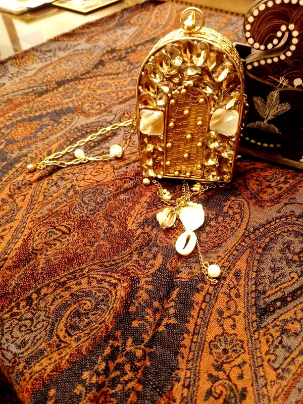 Gold_Tone_Beaded_Statement_Pendant_Necklace_for_Women