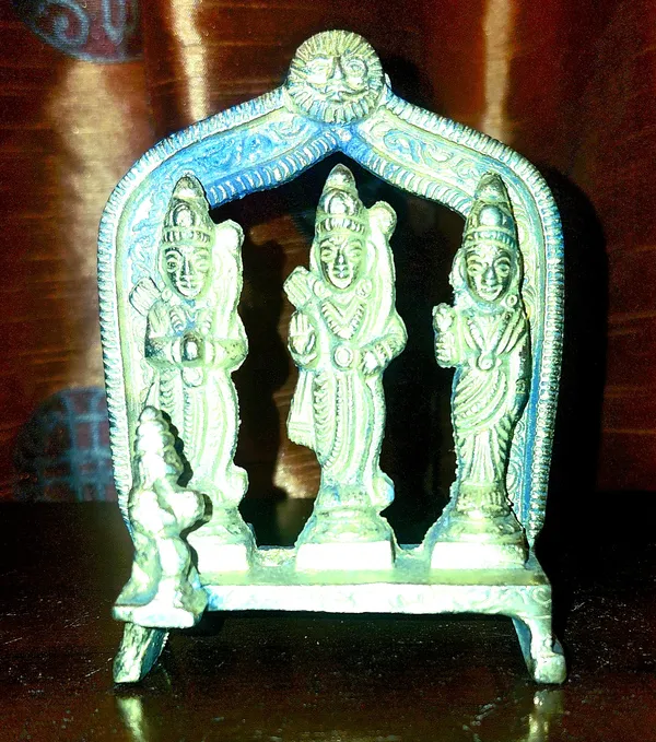 Ram_Darbar_Traditional_Decorative_Idol_With_Arch