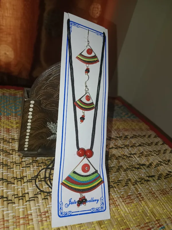 Multicolour_Handmade_Necklace_Set_for_Women