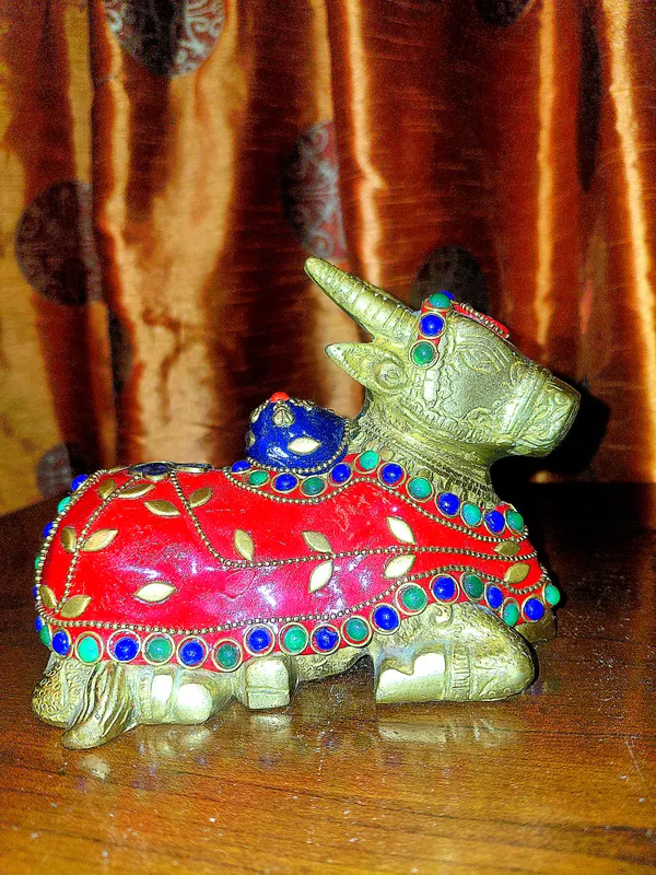 Metal_Traditional_Embellished_Nandi_Bull_Idol