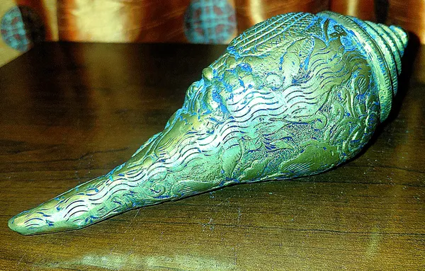 Metallic_Religious_Embossed_Conch_Shell