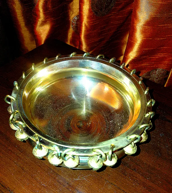 Metal_Decorative_Bell_Urli_Bowl