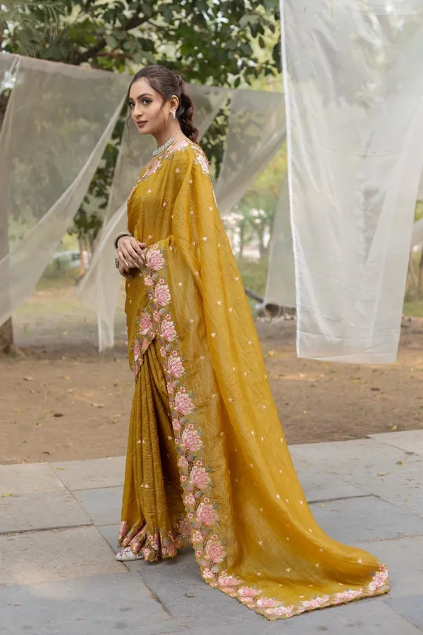 Women_S_Pristine_White_Organza_Saree_With_Exquisite_Pink_Green_Floral_Thread_Embroidery_Complete_With_Matching_Embroidered_Blouse_For_Festive_Summer_Wear