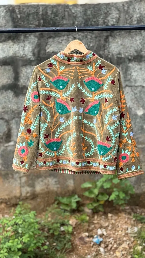Womens_Olive_Green_Velvet_Embroidered_Jacket_With_Floral_Design