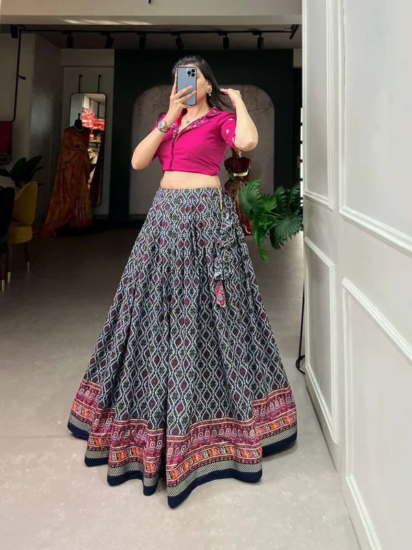 Women_S_Printed_Ethnic_Lehenga_Choli_Set_With_Embroidered_Blouse_Stylish_Festive_Wear