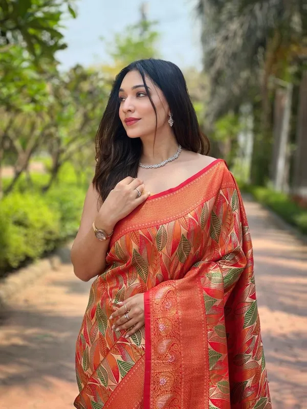 Women_S_Luxurious_Pista_Green_Pink_Art_Silk_Saree_With_Intricate_Leaf_Weave_Broad_Zari_Border_Ideal_For_Festive_Wedding_Occasions